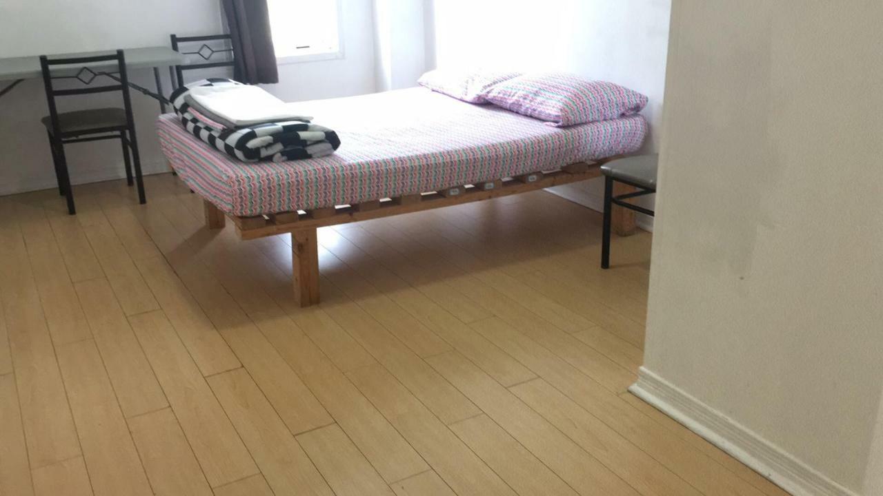Toronto Airport Travelers Home Екстер'єр фото